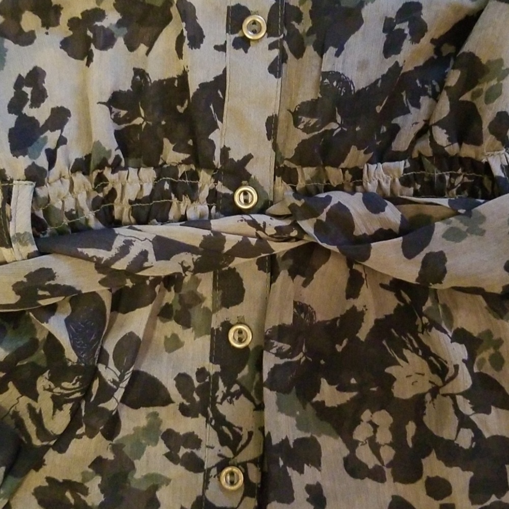 Suzy Shier Blouse with Belt Size Small - Picture 3 of 7